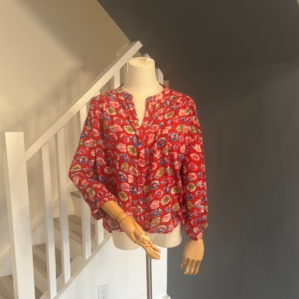 Anthropologie Feminine Red and White Light Flowy Blouse with Mandarin Collar sz4